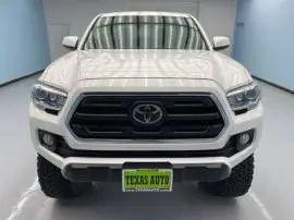 Lifted Truck 2018 Toyota Tacoma SR5