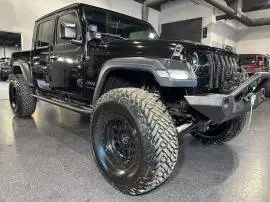 Lifted 2020 Jeep Gladiator Sport