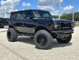 Lifted 2022 Ford Bronco Outer Banks
