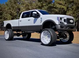 Lifted Truck 2022 Ford F350 King Ranch for Sale