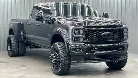 Lifted Truck 2023 Ford F450 Platinum